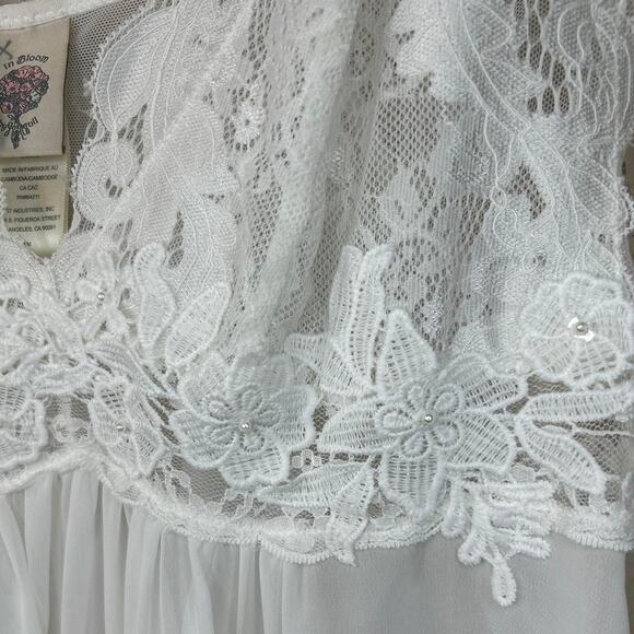 In bloom by jonquil white - Picture 2 of 6